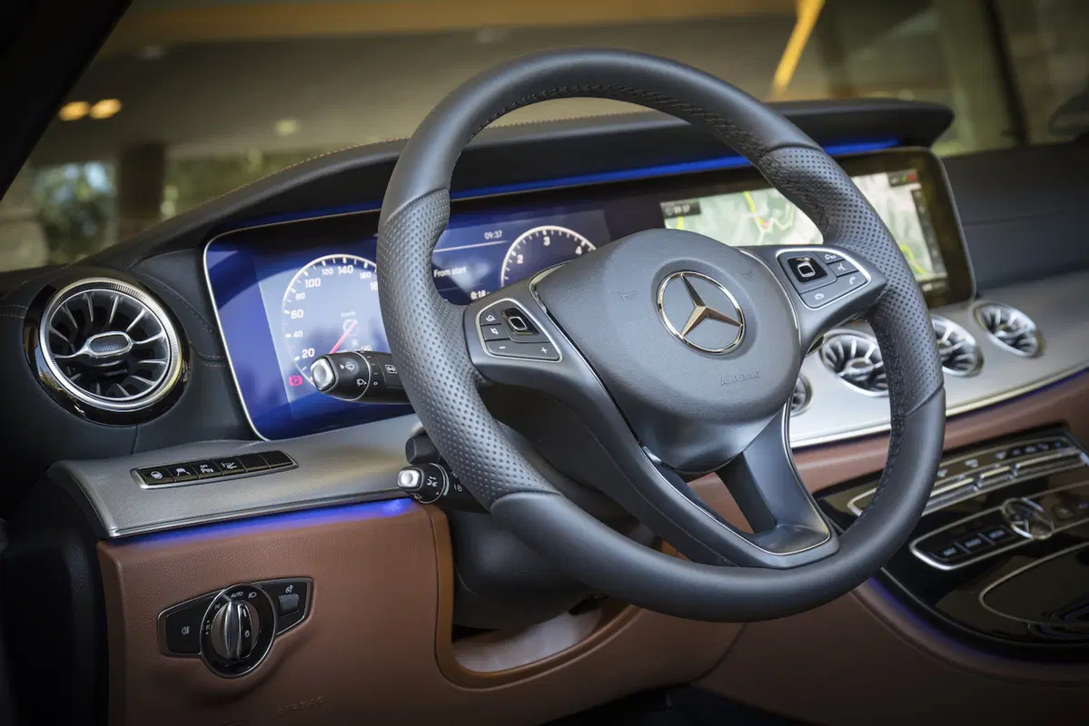 Mercedes Classe E Cabrio: per tetto il cielo (8)