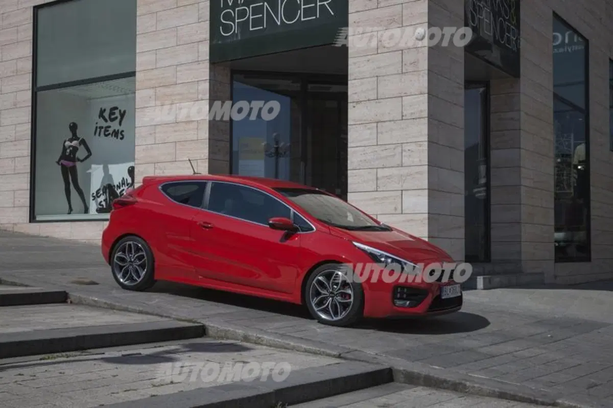 Kia Cee'd restyling (15)
