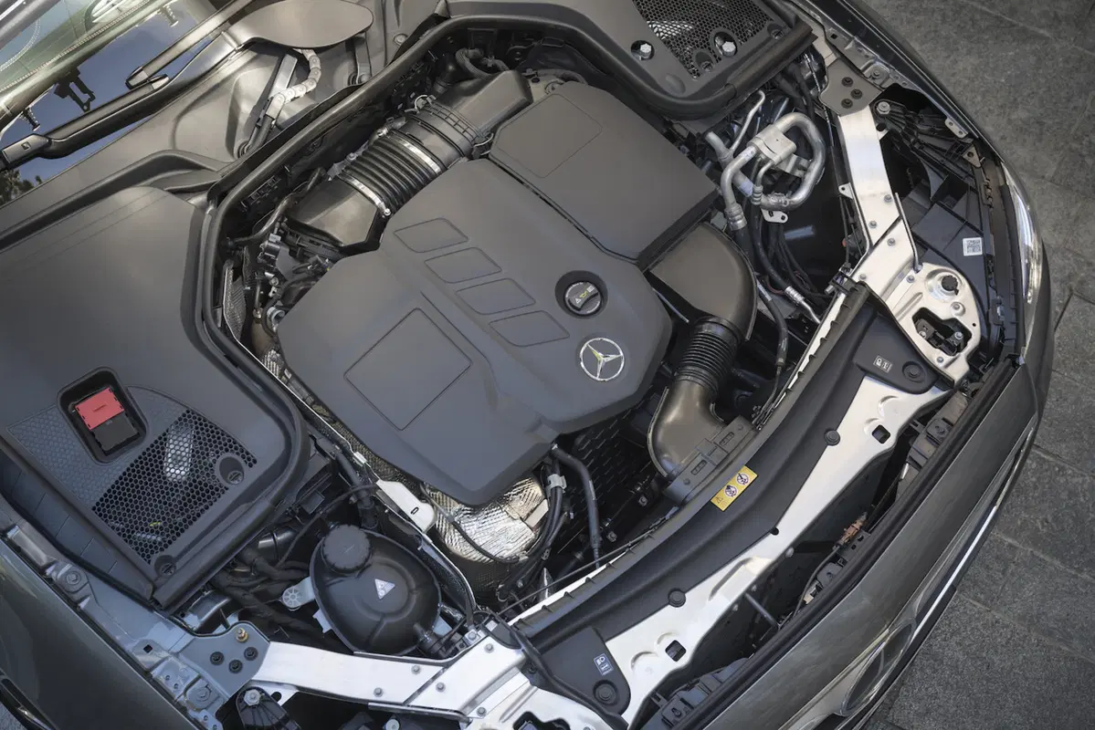 Mercedes Classe E Cabrio: per tetto il cielo (10)