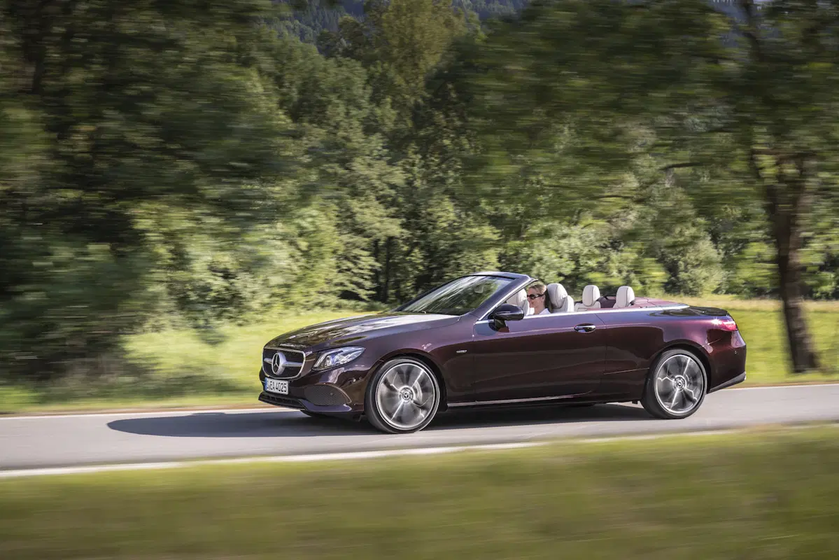 Mercedes Classe E Cabrio: per tetto il cielo (11)