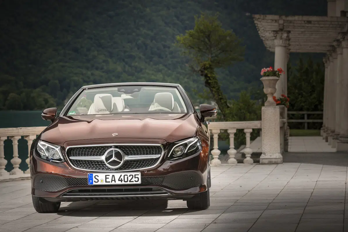 Mercedes Classe E Cabrio: per tetto il cielo (15)