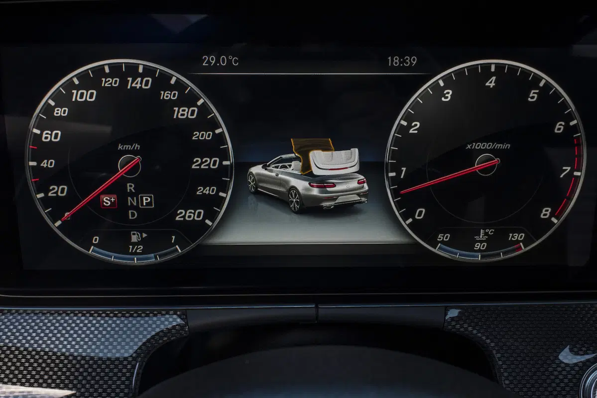 Mercedes Classe E Cabrio: per tetto il cielo (18)