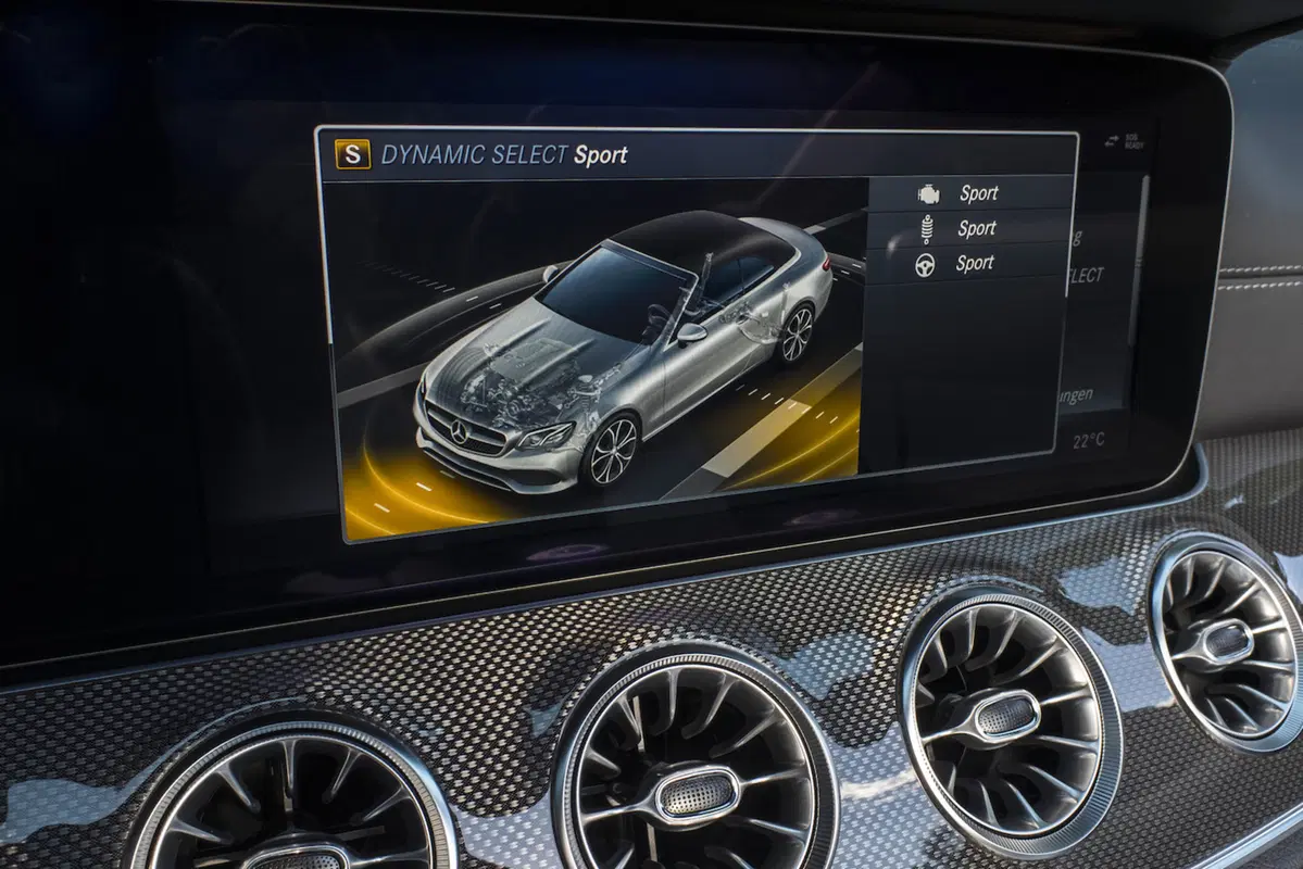 Mercedes Classe E Cabrio: per tetto il cielo (19)