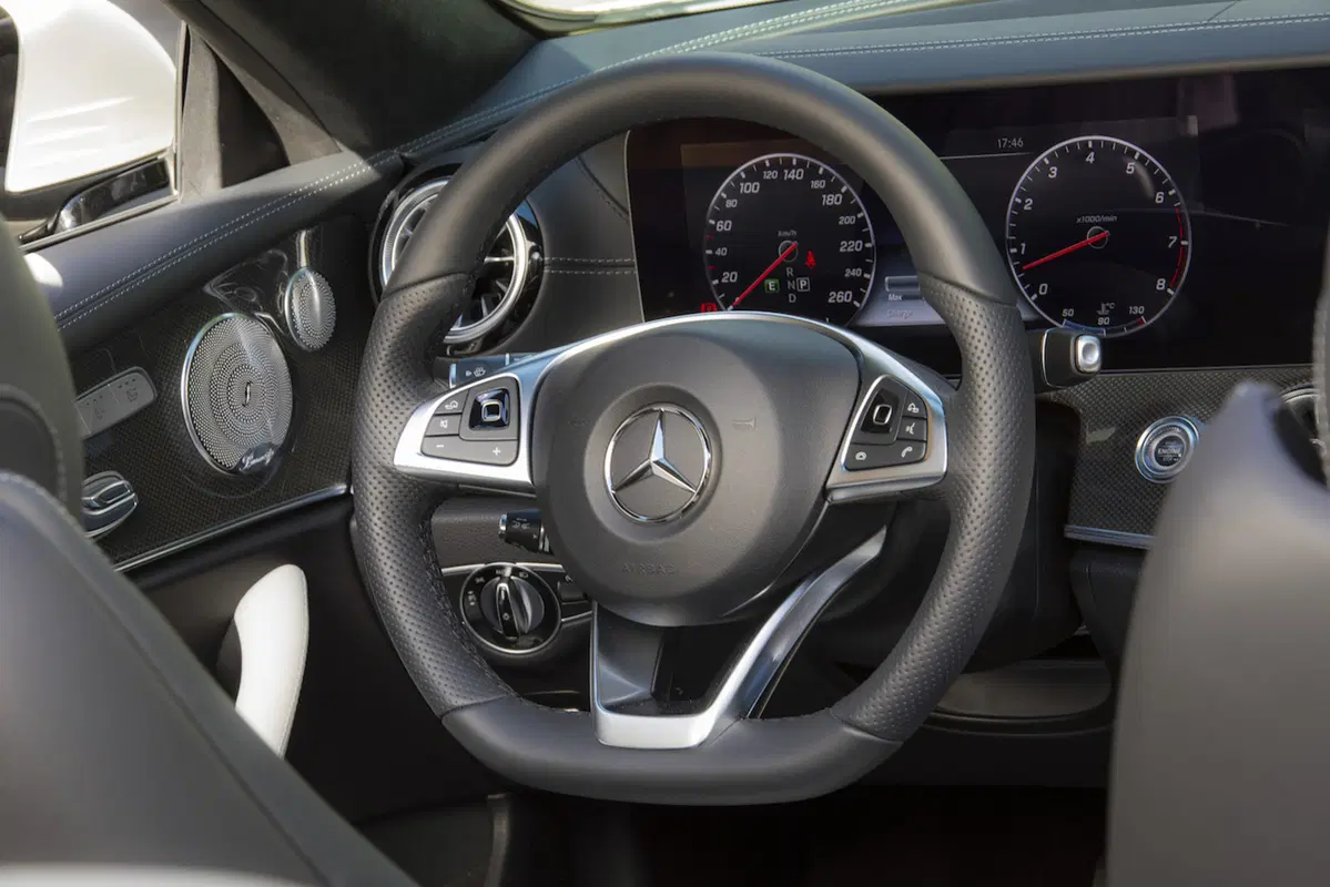 Mercedes Classe E Cabrio: per tetto il cielo (20)