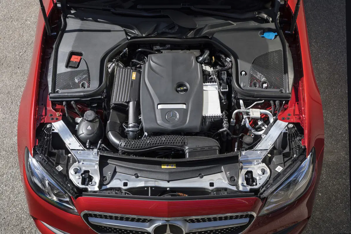 Mercedes Classe E Cabrio: per tetto il cielo (30)