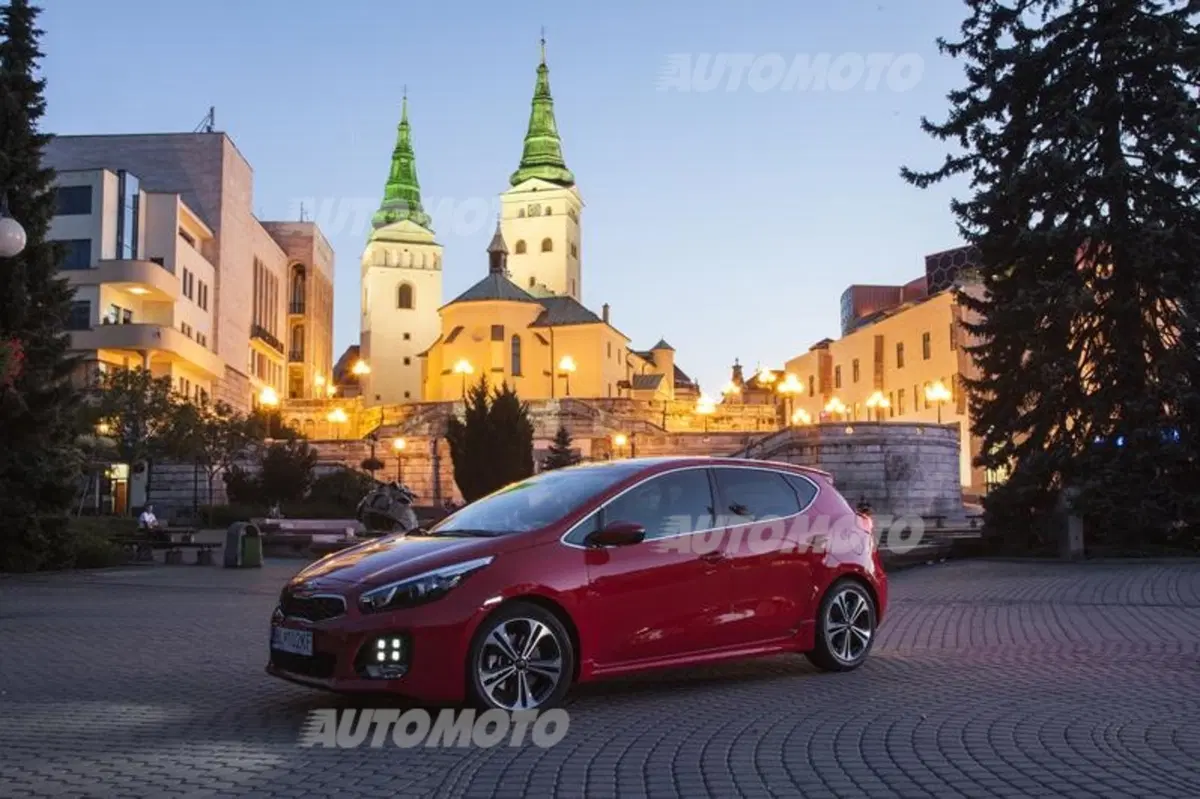 Kia Cee'd restyling (21)