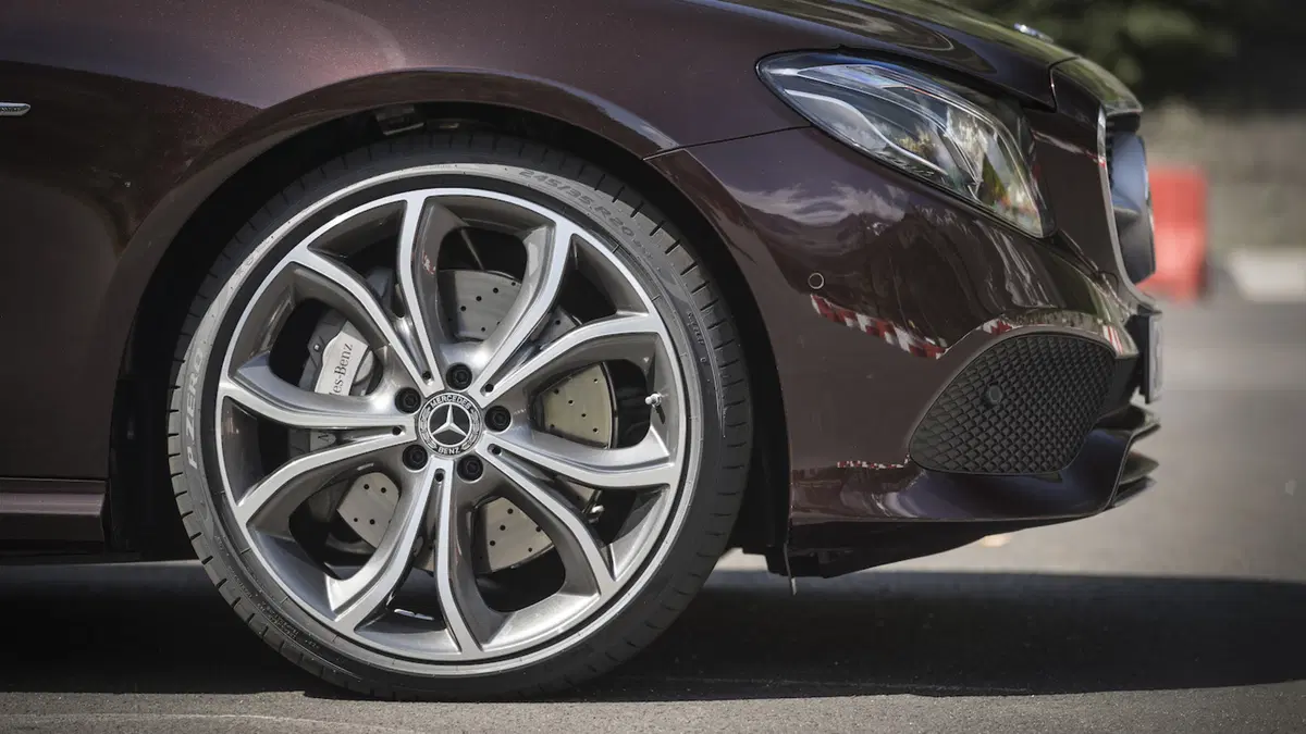 Mercedes Classe E Cabrio: per tetto il cielo (37)
