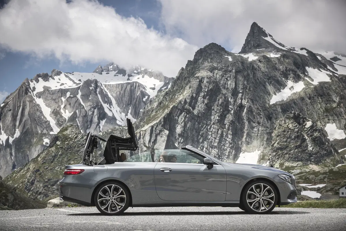 Mercedes Classe E Cabrio: per tetto il cielo (39)