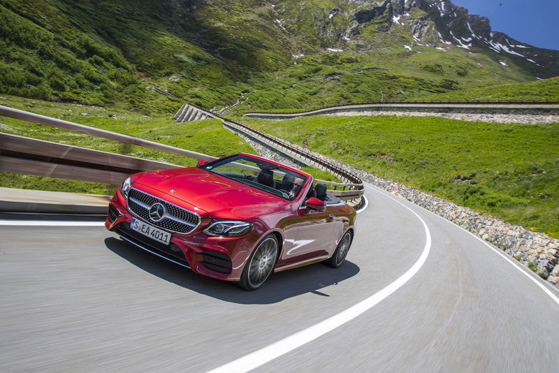 Mercedes Classe E Cabrio: per tetto il cielo