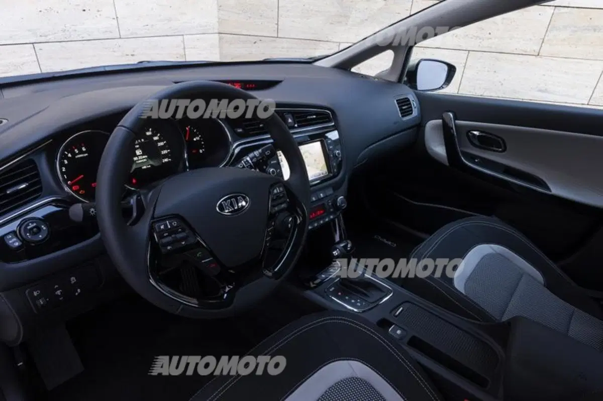 Kia Cee'd restyling (39)