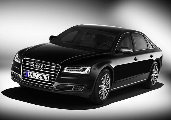 Audi A8 L Secuity: i quattro anelli più sicuri di sempre