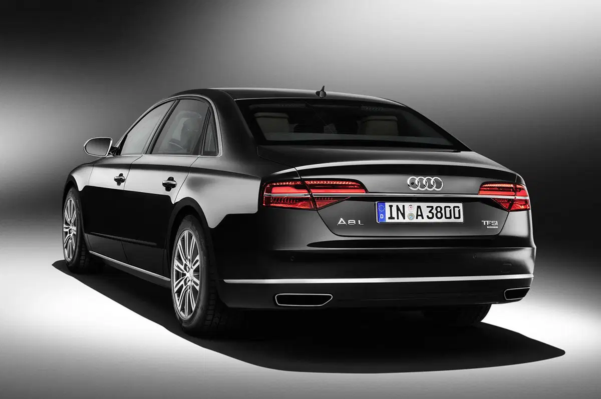 Audi A8 L Secuity: i quattro anelli più sicuri di sempre (2)