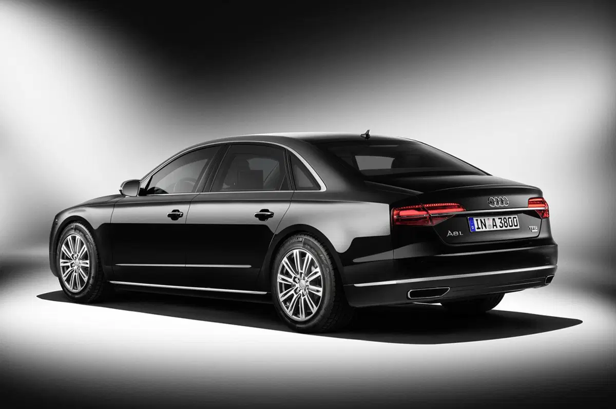 Audi A8 L Secuity: i quattro anelli più sicuri di sempre (4)