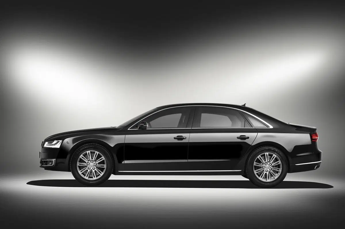 Audi A8 L Secuity: i quattro anelli più sicuri di sempre (5)