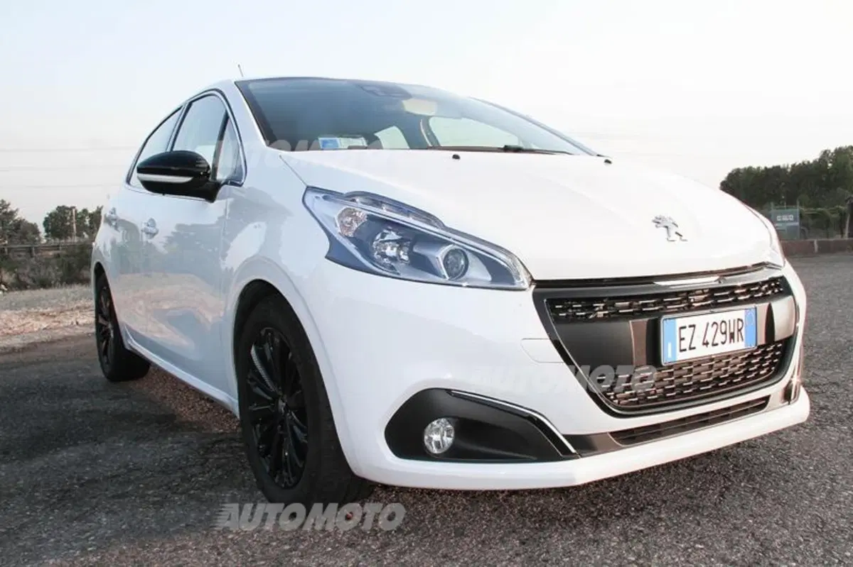 Peugeot 208 restyling (33)