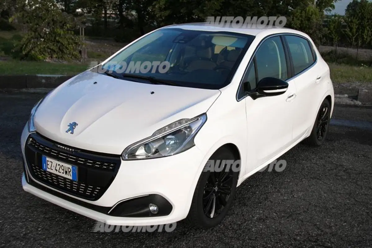 Peugeot 208 restyling (38)