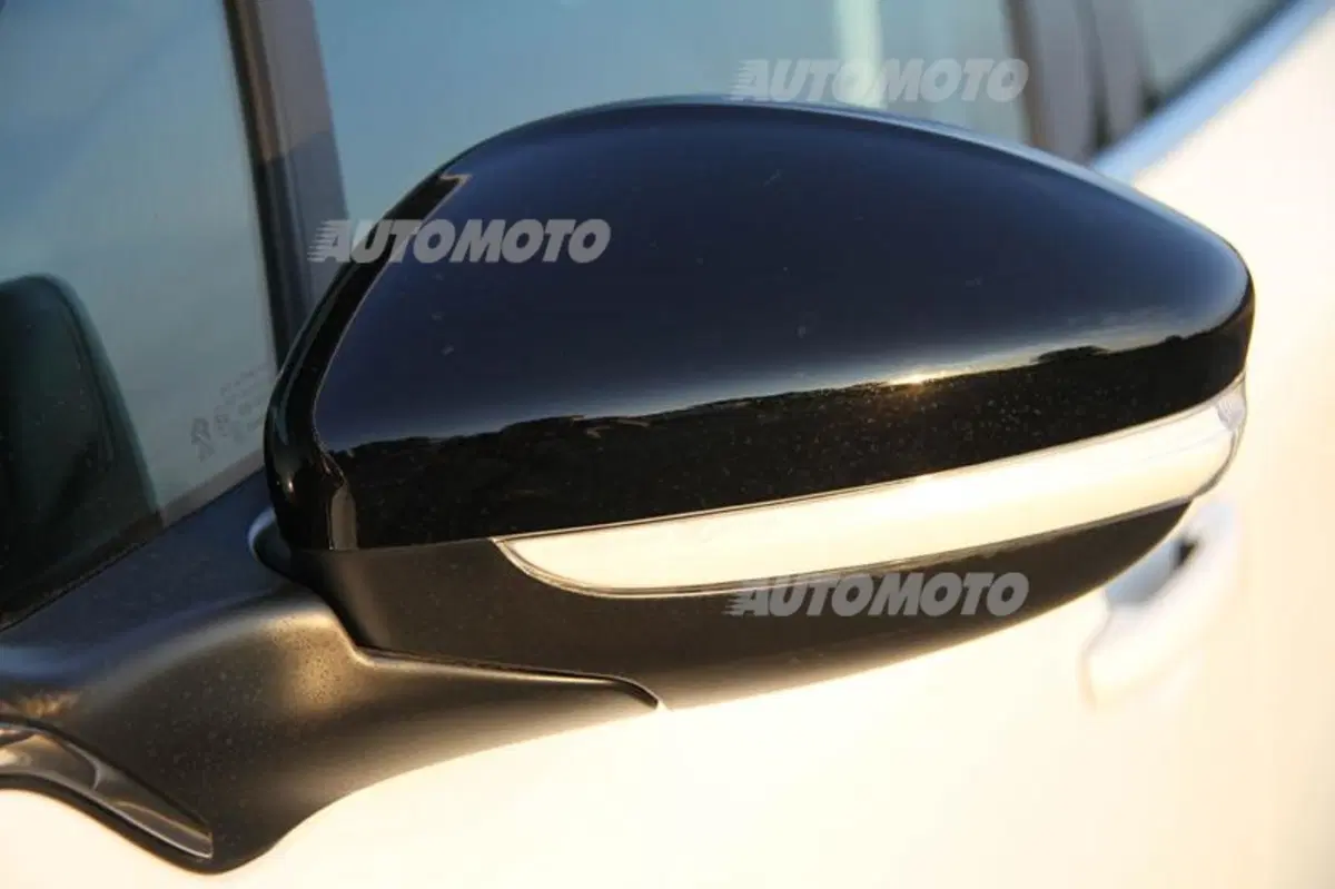 Peugeot 208 restyling (45)