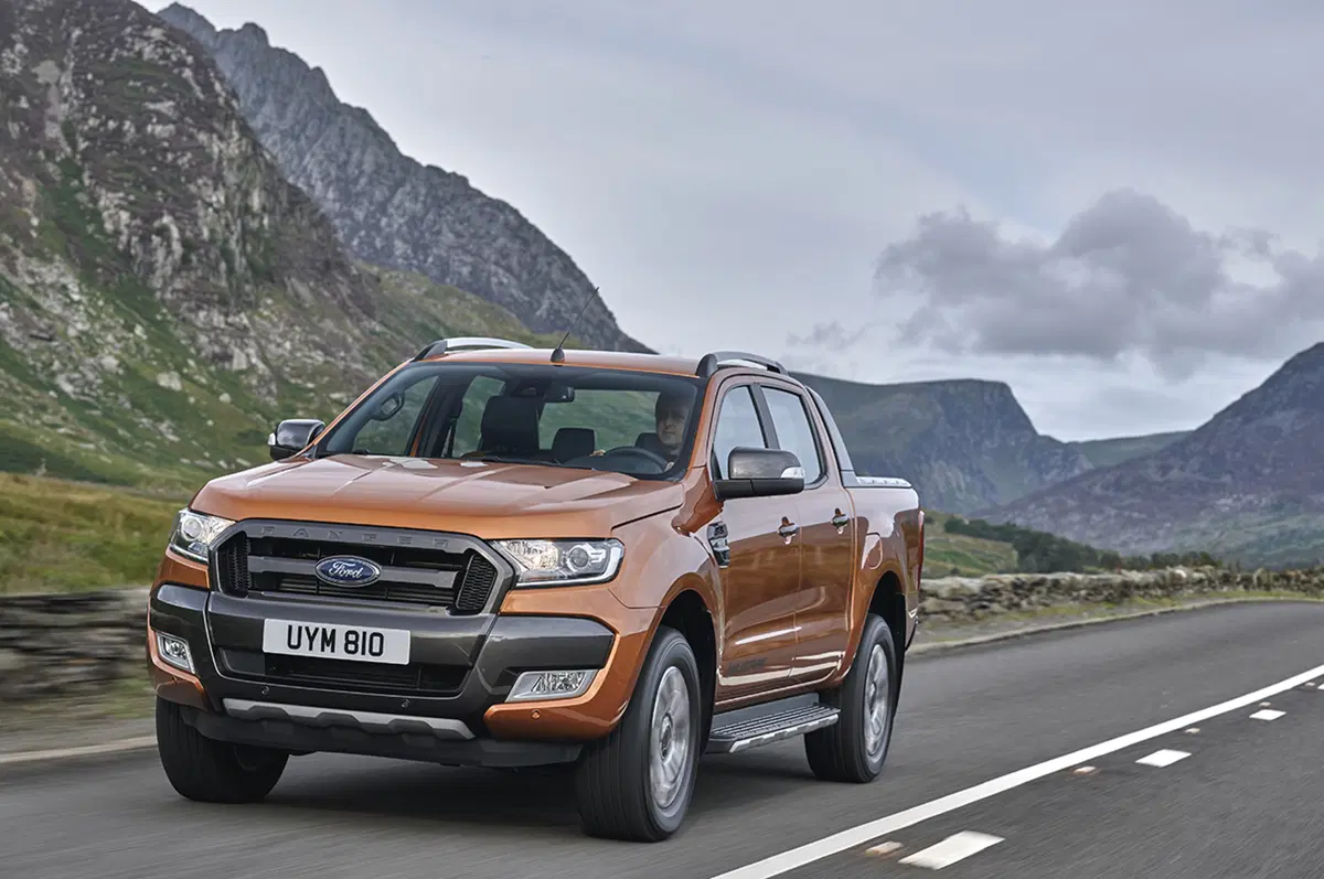 Ford Ranger facelift pronto per la sfida europea (3)