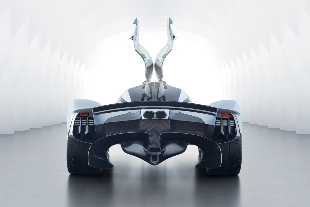 Aston Martin Valkyrie, ecco la versione definitiva (al 95%) (5)