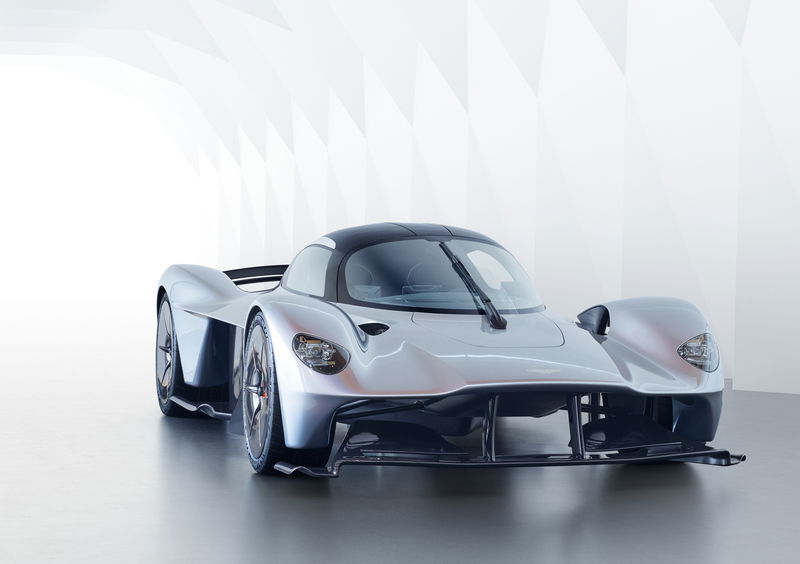 Aston Martin Valkyrie, ecco la versione definitiva (al 95%)