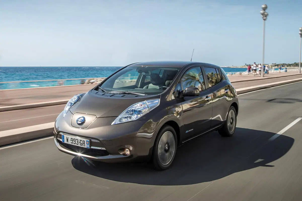 Nissan Leaf my 2016: aumentata l'autonomia (8)
