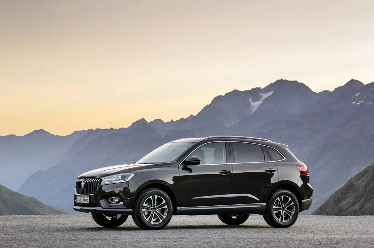 Borgward BX7: le prime immagini del SUV (5)