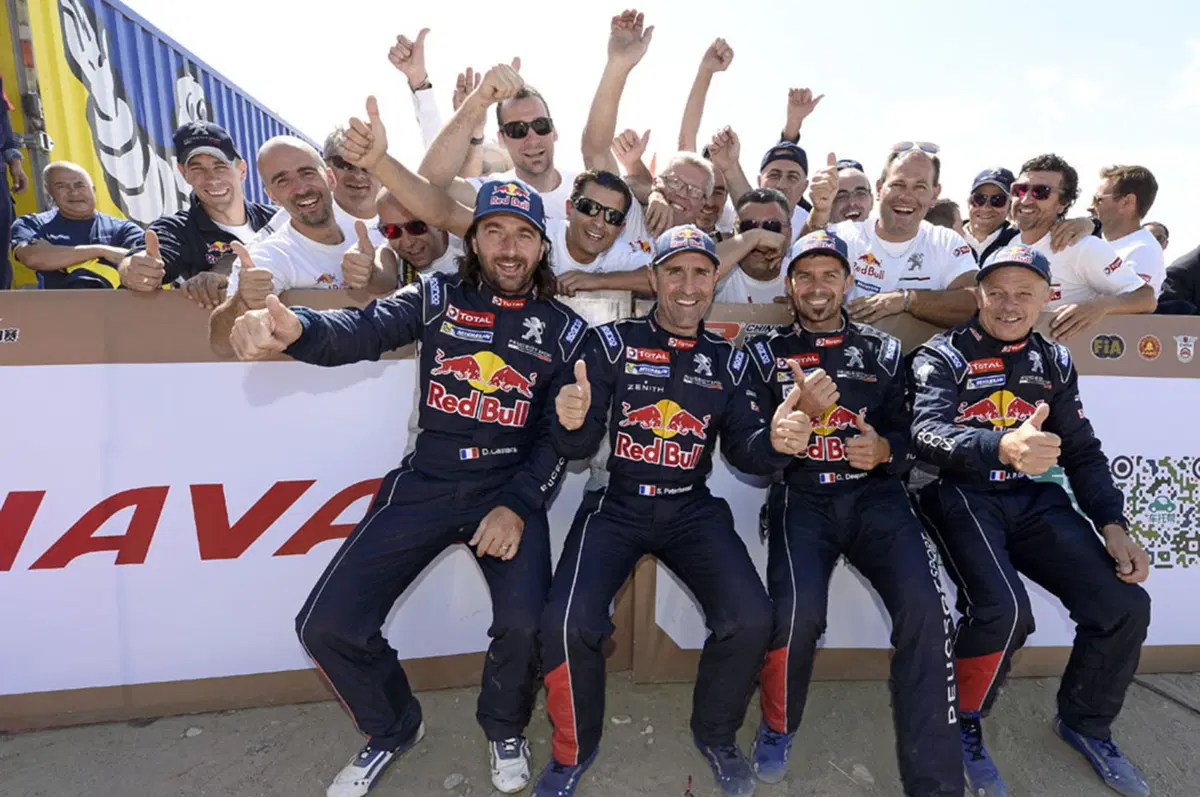 Peterhansel e Peugeot 2008 DKR conquistano la Cina (3)