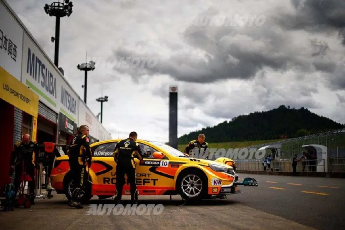 WTCC 2015, qualifiche Giappone: pole per Michelisz (9)