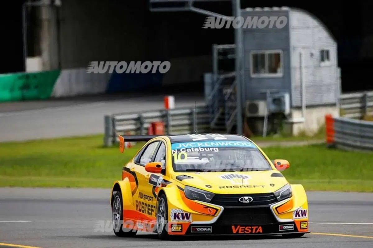 WTCC 2015, qualifiche Giappone: pole per Michelisz (13)