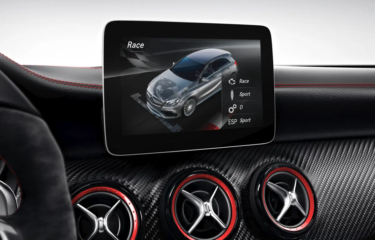 Mercedes A 45 AMG, ecco la “Edition 50” (12)