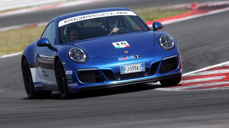 Porsche 911 GTS e Michelin Pilot Sport, in pista a Misano [Video] 