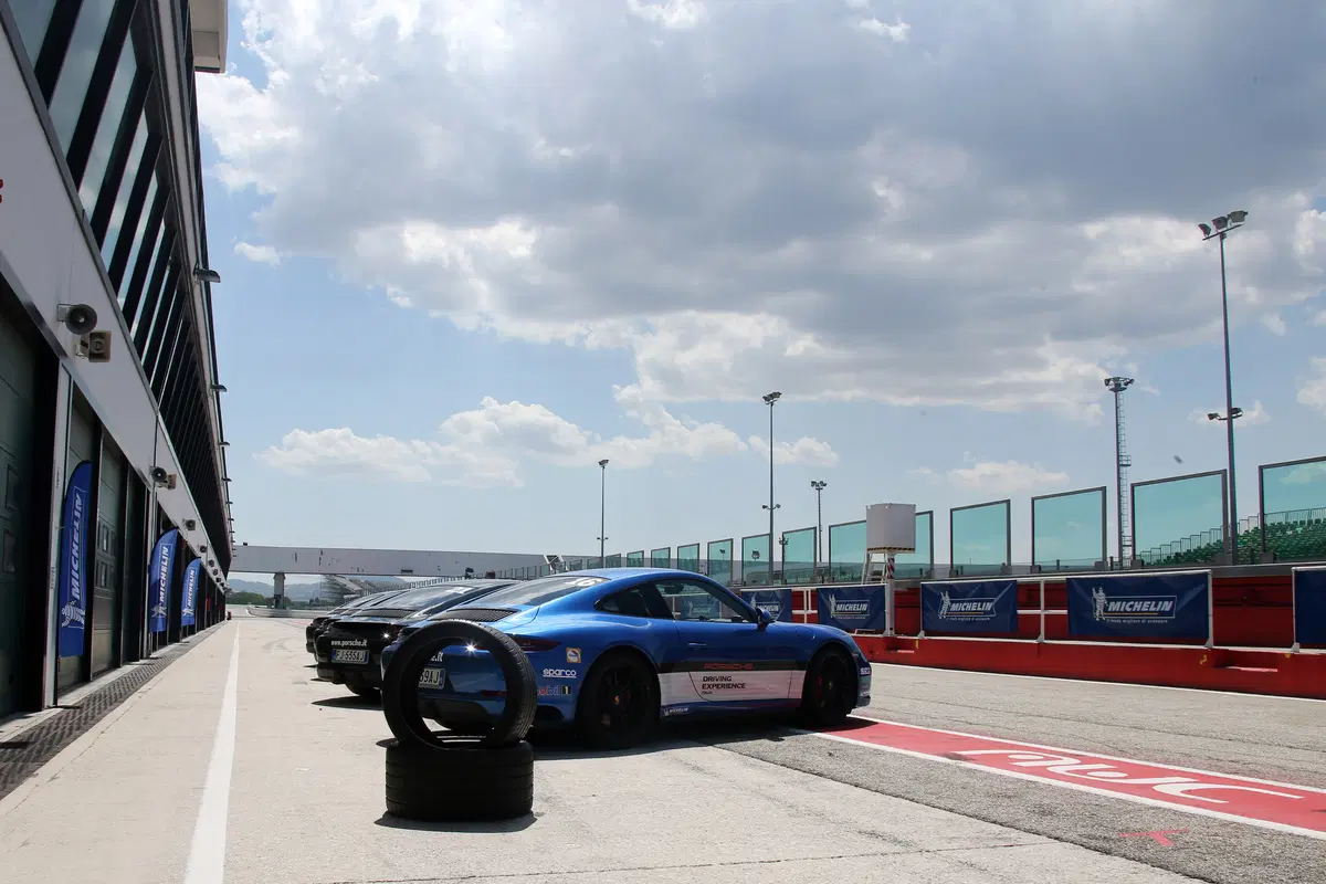 Porsche 911 GTS e Michelin Pilot Sport, in pista a Misano  (5)