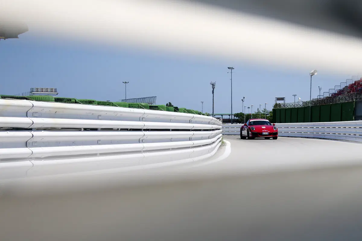 Porsche 911 GTS e Michelin Pilot Sport, in pista a Misano  (10)