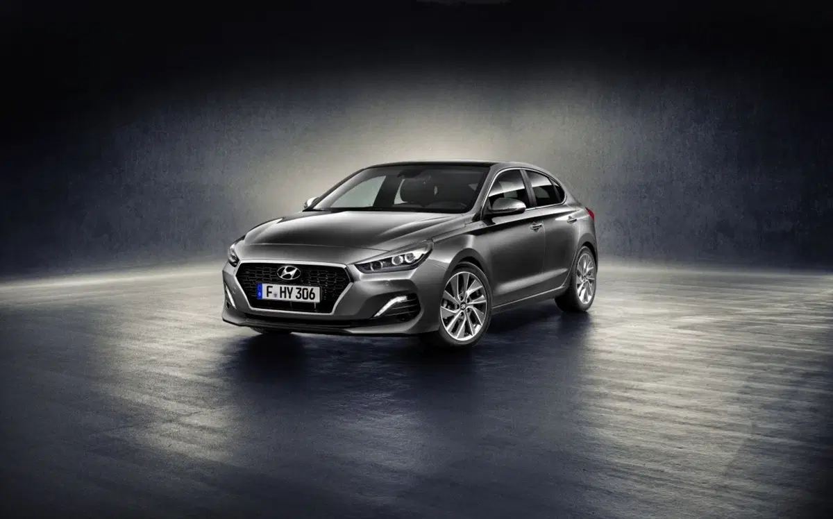Hyundai i30 Fastback, quella con la coda (3)