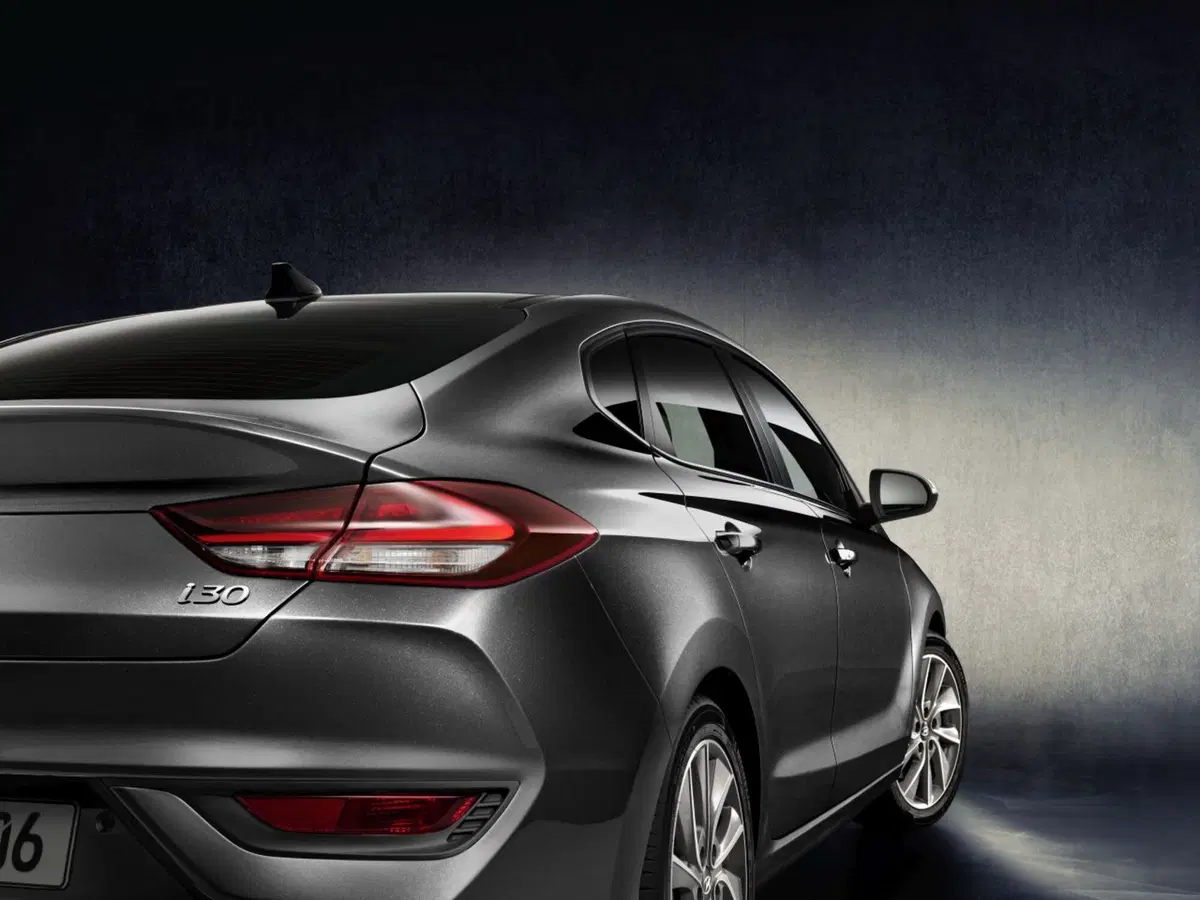 Hyundai i30 Fastback, quella con la coda (5)
