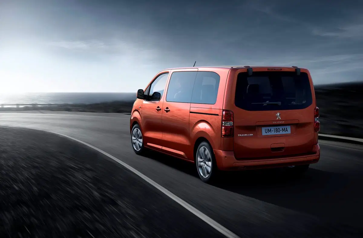 Peugeot Traveller: moderno e funzionale [Video Primo Test] (11)