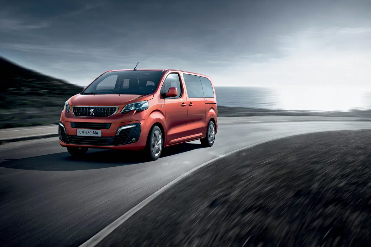 Peugeot Traveller: moderno e funzionale [Video Primo Test] (12)