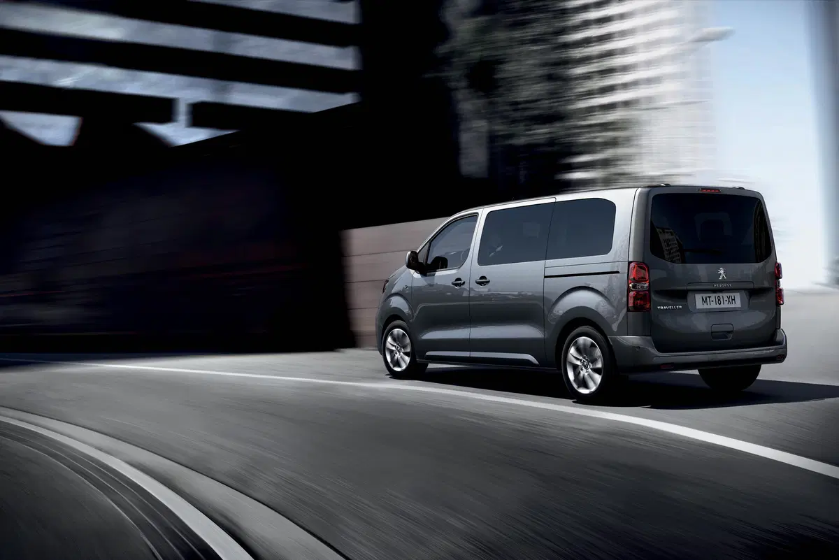 Peugeot Traveller: moderno e funzionale [Video Primo Test] (13)