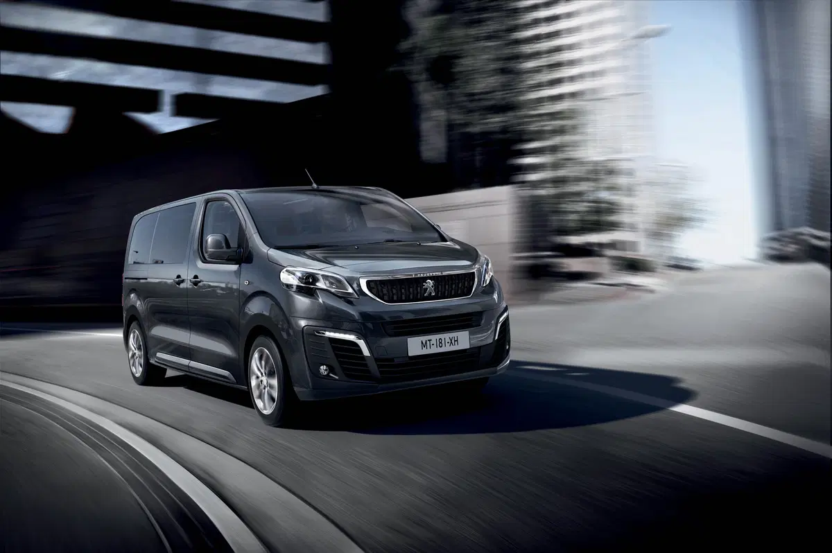 Peugeot Traveller: moderno e funzionale [Video Primo Test] (10)