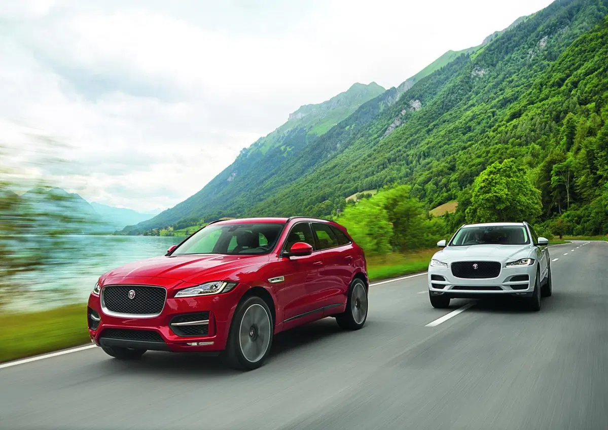 Jaguar F-Pace: lanciata la sfida a Porsche Macan (48)
