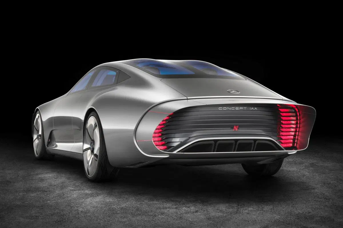 Mercedes Concept IAA: la base del nuovo lusso di Stoccarda (2)