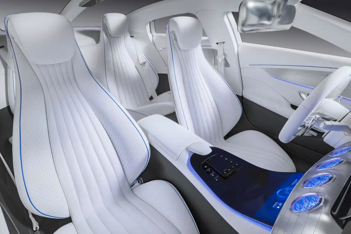 Mercedes Concept IAA: la base del nuovo lusso di Stoccarda (10)