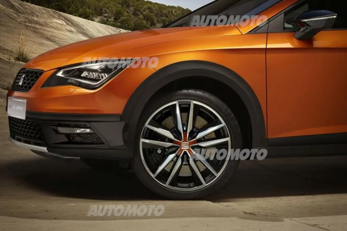 Seat Leon Cross Sport, la Cupra diventa SUV (7)