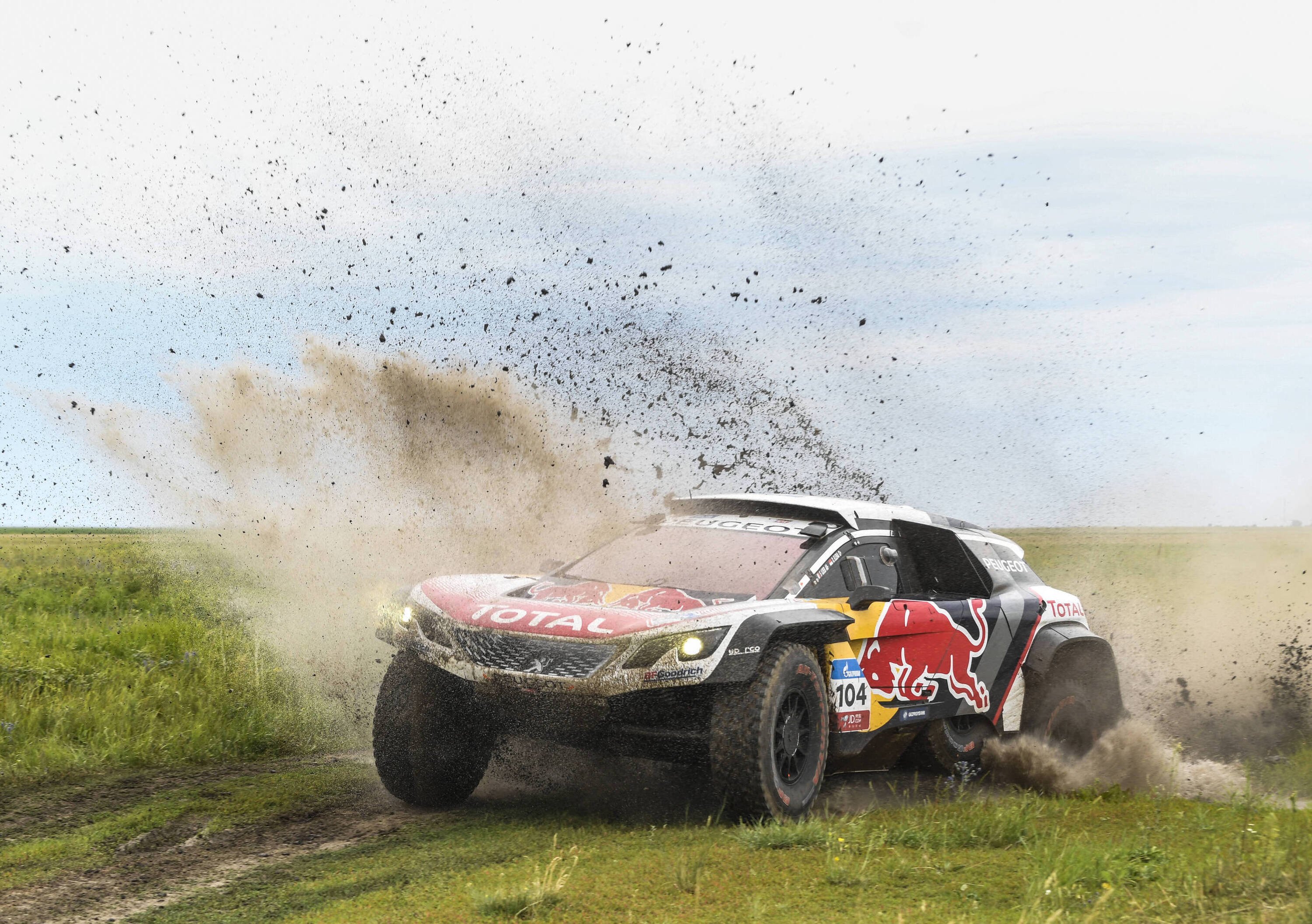 Silk Way Rally 2017. Loeb (Peugeot) &ldquo;primissimo&rdquo; a met&agrave; strada