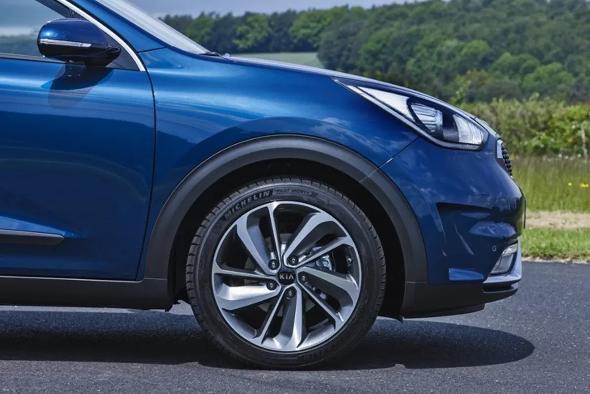 Kia Niro Hybrid [Video primo test] (18)