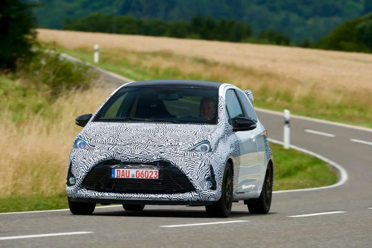 Toyota Yaris GRMN 2018, 212 CV con autobloccante e super sound firmati Gazoo Racing [Video Primo test] (10)
