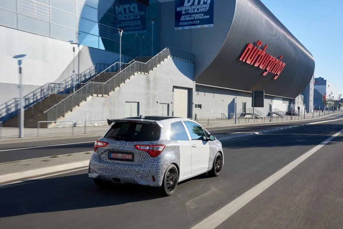 Toyota Yaris GRMN 2018, 212 CV con autobloccante e super sound firmati Gazoo Racing [Video Primo test] (18)