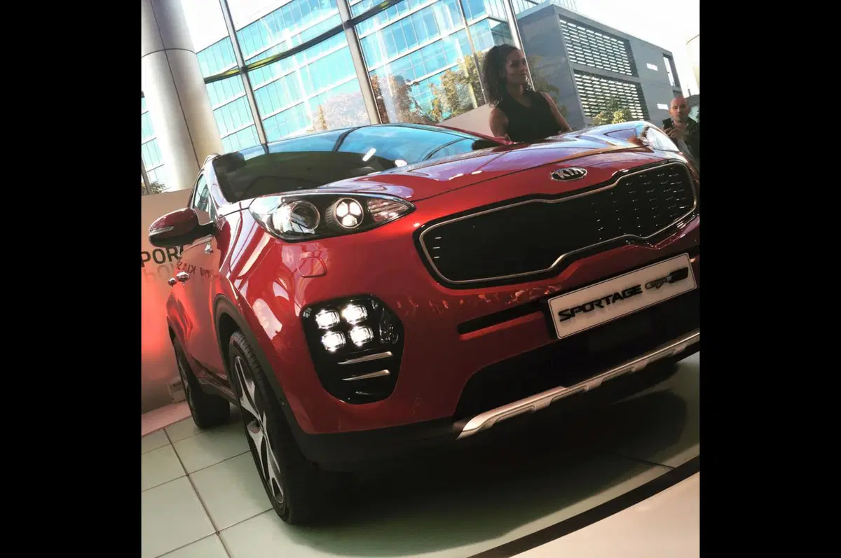 Kia Sportage: eccola al Salone di Francoforte 2015 [VIDEO] (12)