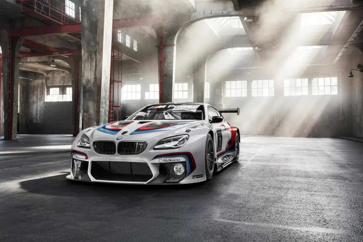 BMW: M6 GT3 e Coupé Competition Edition per stupire (8)