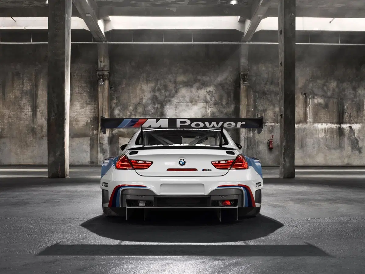 BMW: M6 GT3 e Coupé Competition Edition per stupire (23)